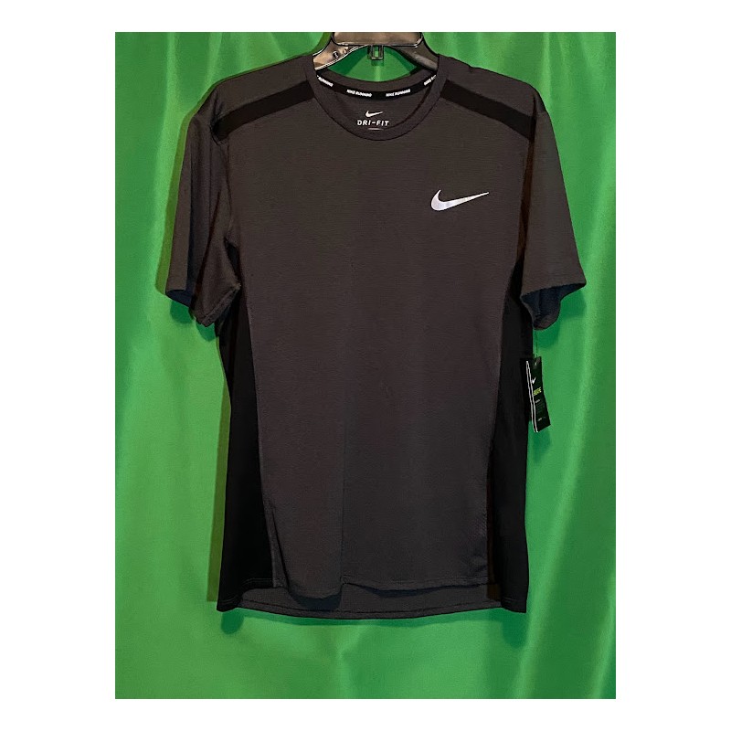 Men Nike Dri Fit shirt