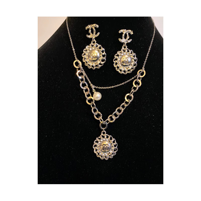 CC Earrings/Necklace Set